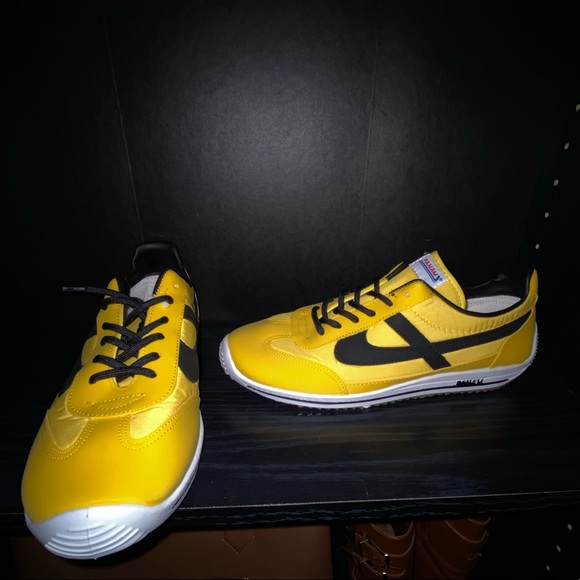 SOLD!!! *NEW* RETRO PANAM SNEAKERS - Picture 4 of 6